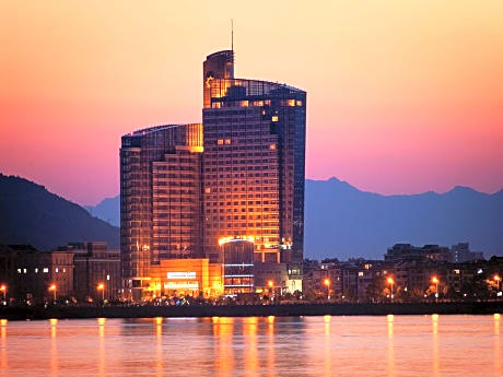 Fuyang International Trade Centre Hotel
