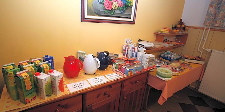 Rooms & Apartments Jana