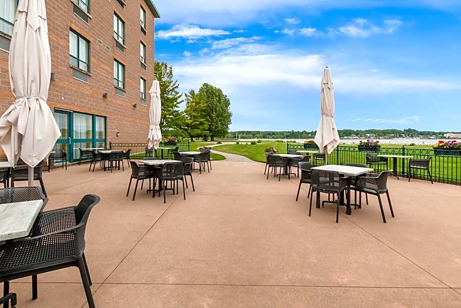 Best Western Inn On The Bay