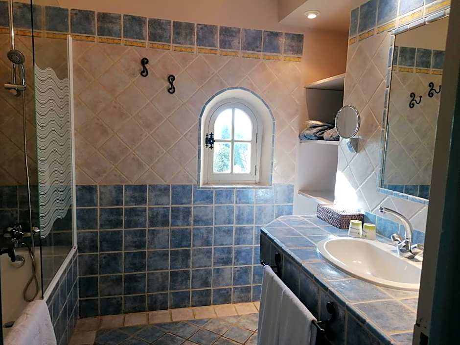 Garrigae Abbaye de Sainte Croix