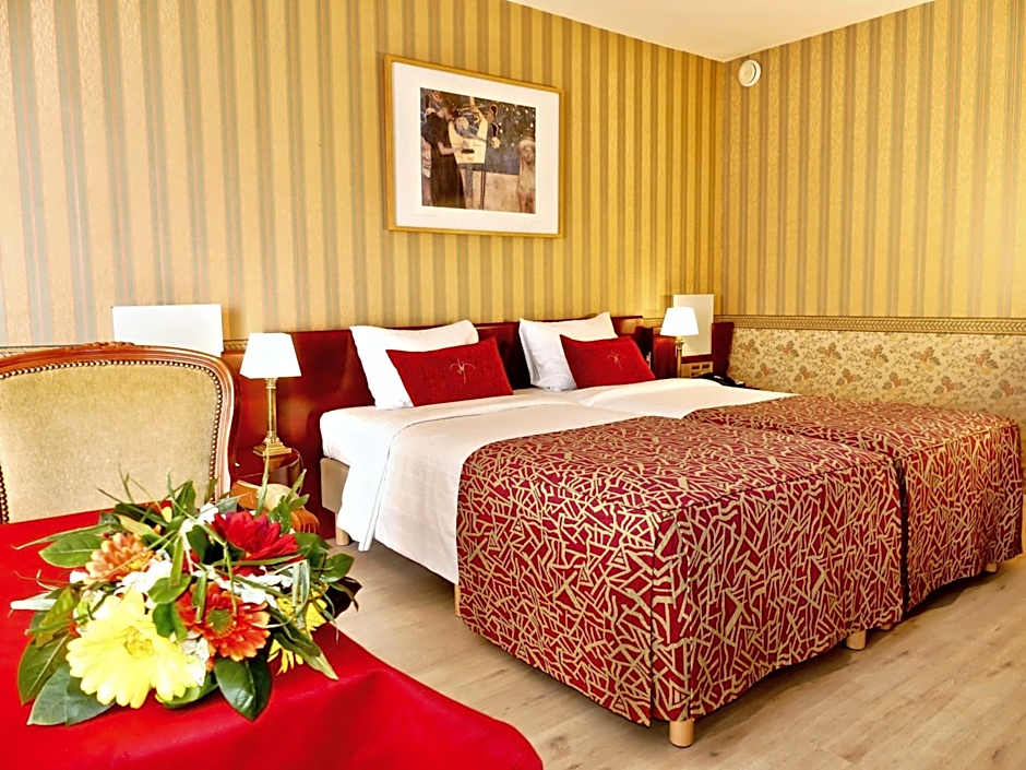 Golden Tulip Hotel De Medici