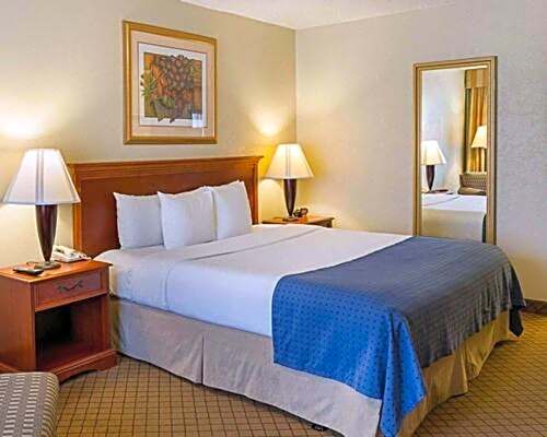 GreenTree Hotel & Extended Stay I-10 FWY Houston, Channelview, Baytown