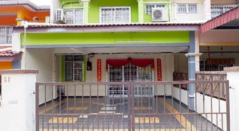 OYO Homes 90575 CK Bahau Homestay