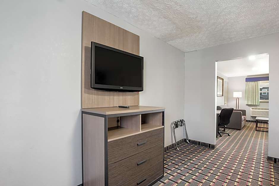 Knights Inn & Suites Salem, IN