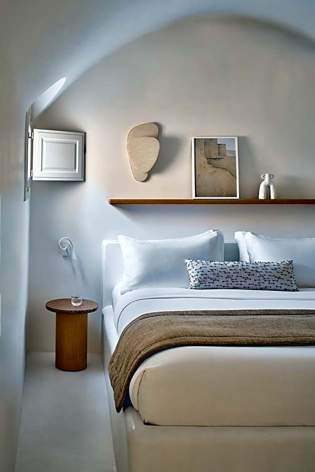 Mystique, a Luxury Collection Hotel, Santorini