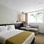 Hotel Cupidon Saturn