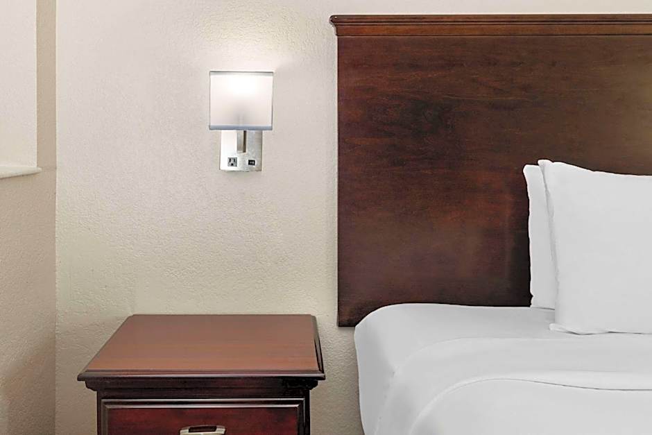 Baymont by Wyndham Houston TX