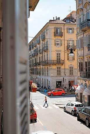 Tomato Urban Retreat
