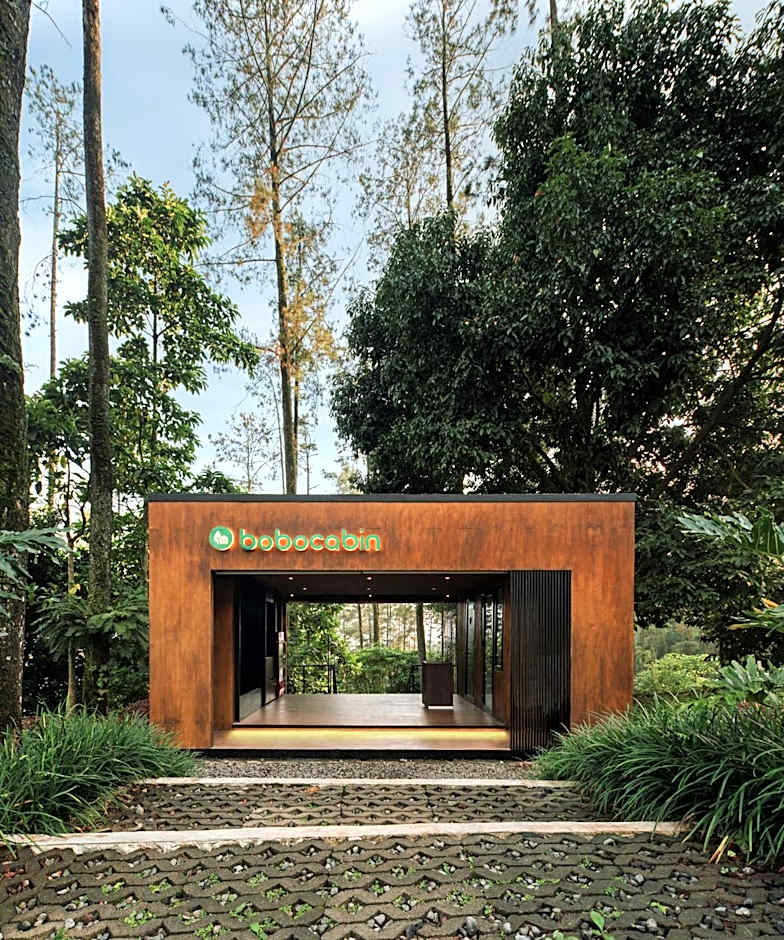 Bobocabin Pacet, Mojokerto