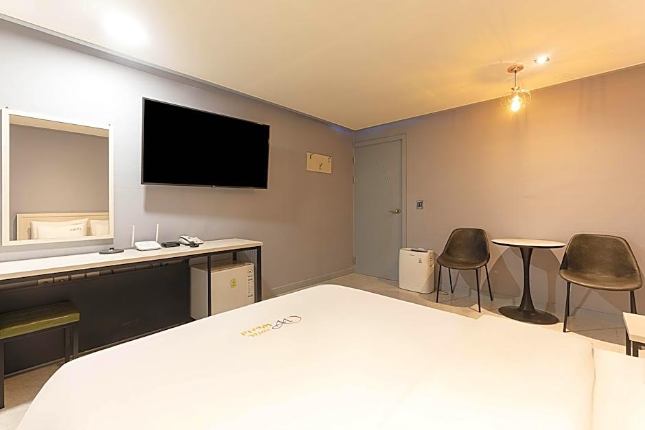 Goodstay World Hotel