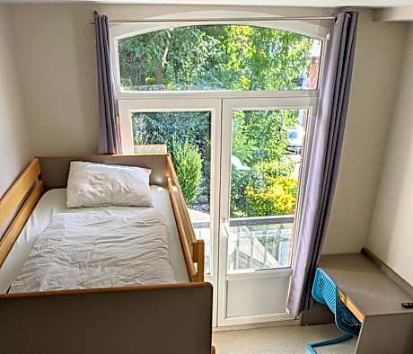 Family Room (6 Adults)