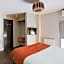 Peckham Rooms Hotel by Belvilla London