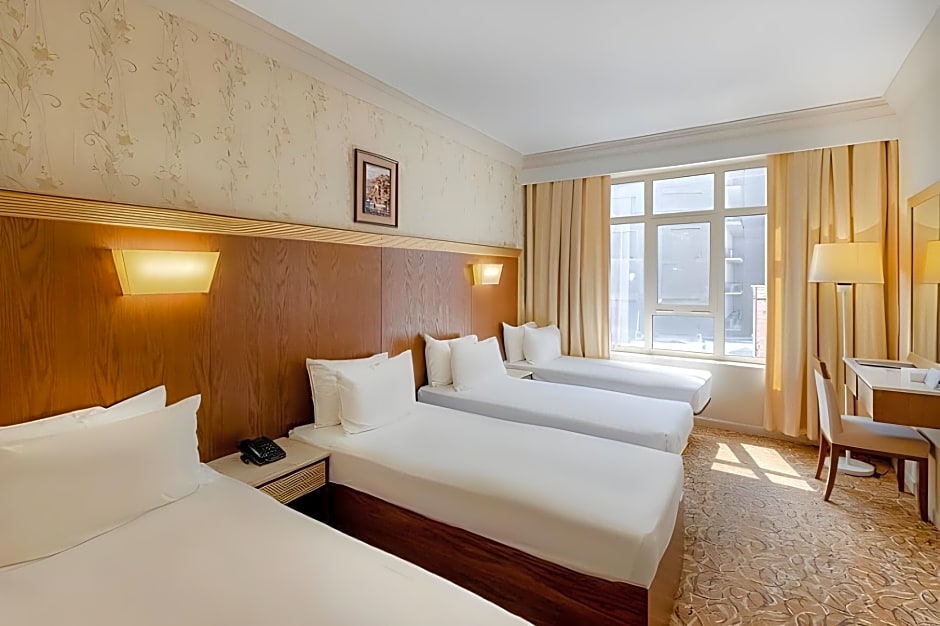 Dhiafat al raja hotel