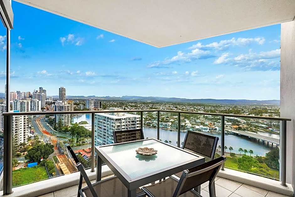 Artique Surfers Paradise - Official