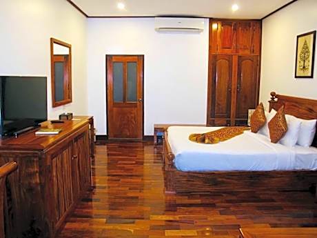 Double Room (Upper Floor)