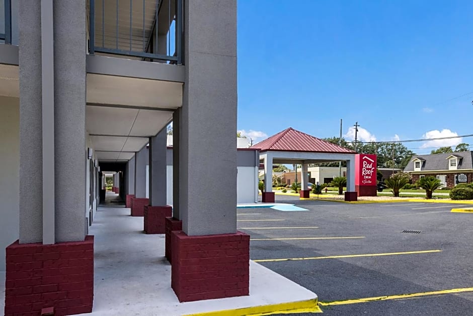 Red Roof Inn & Suites Statesboro - University