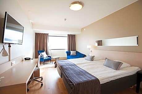 Standard Family Room