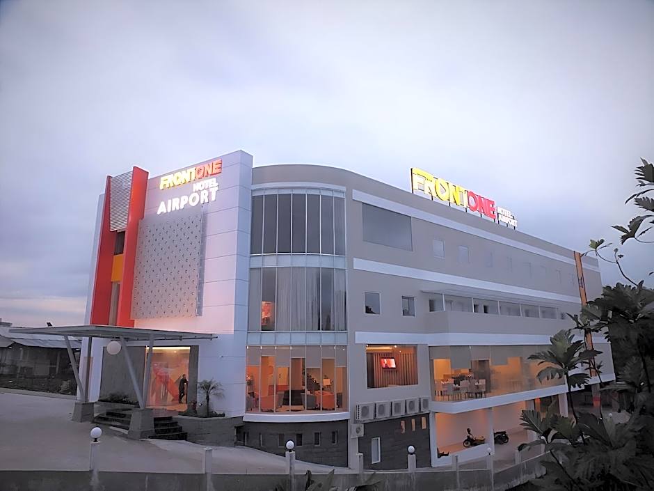 Front One Hotel Airport Solo