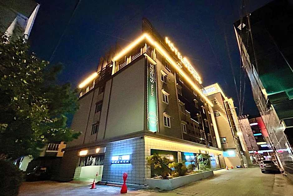 Series hotel