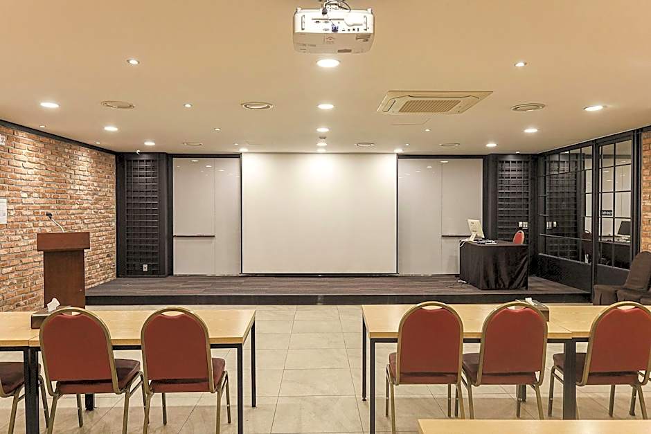 Daejeon Namoo Hotel