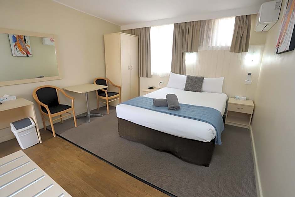 Sleepy Hill Motor Inn