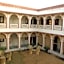 Hotel Sirsi Haveli
