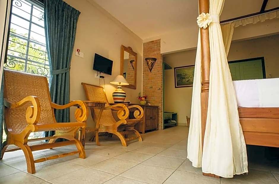 Hotel Deli River and Restaurant Omlandia