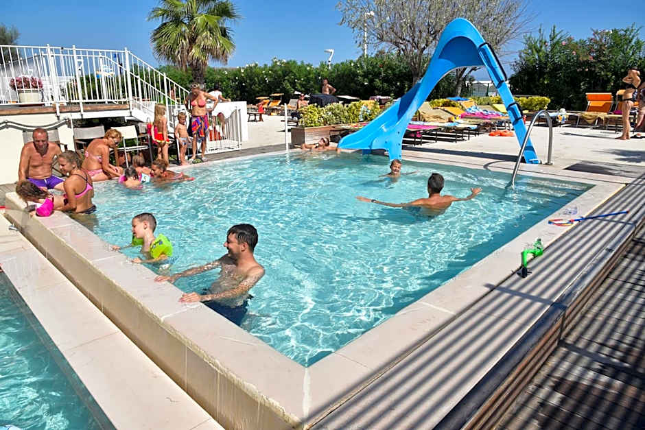 Hotel Fedora Riccione - FRONTE MARE