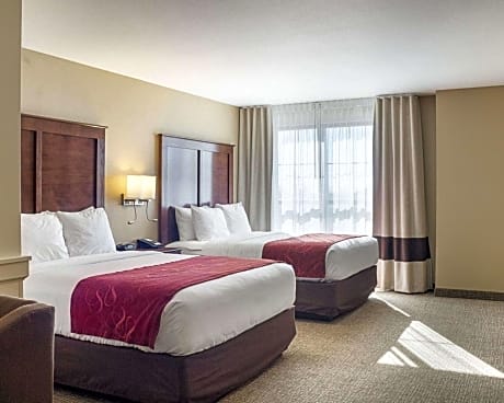 Large One Room Suite with Two Queen Beds and City View - Non Smoking