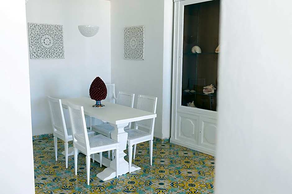 Hotel Chiaia Di Luna