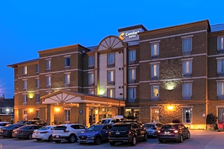 Comfort Hotel Bayer's Lake