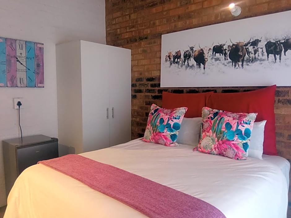 Royal Stina Hotel-style with Swimming pool