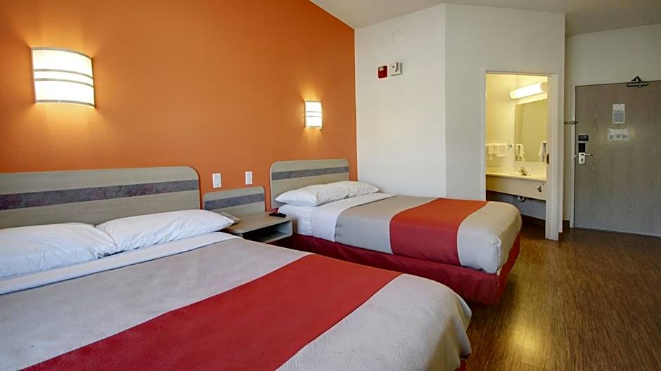 Motel 6 Lehi, UT - Thanksgiving Point