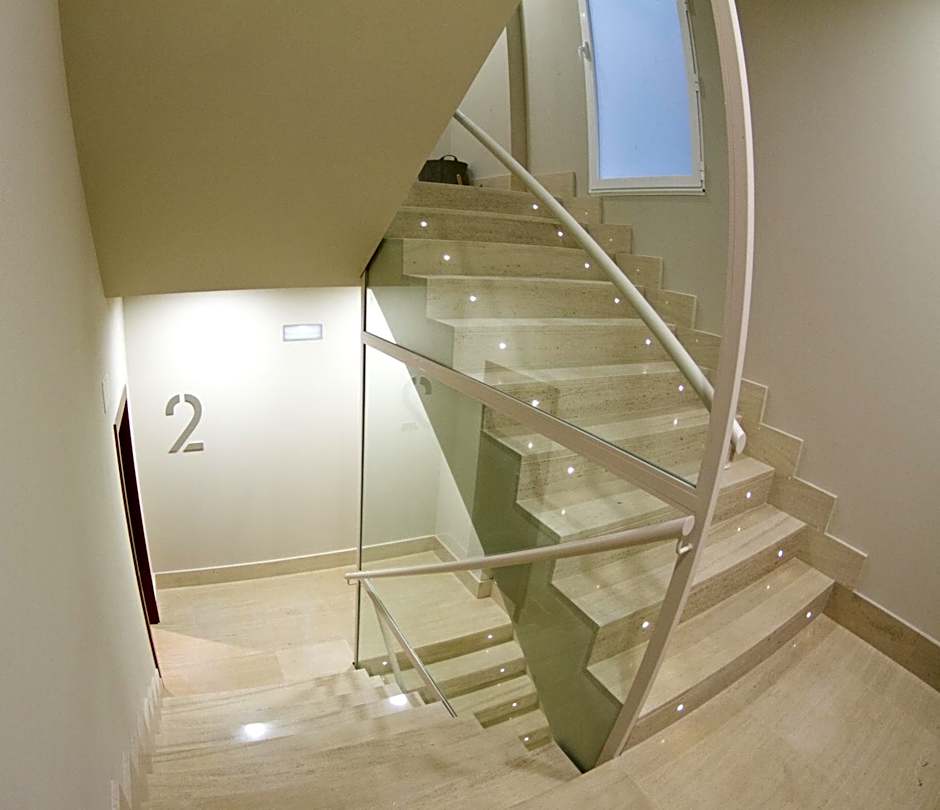 Carris Cardenal Quevedo