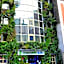 Green Hotels Confort Paris 13