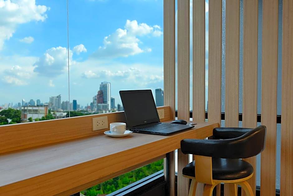 SiRi Ratchada Bangkok