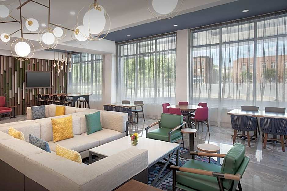 Home2 Suites by Hilton Huntsville Village of Providence