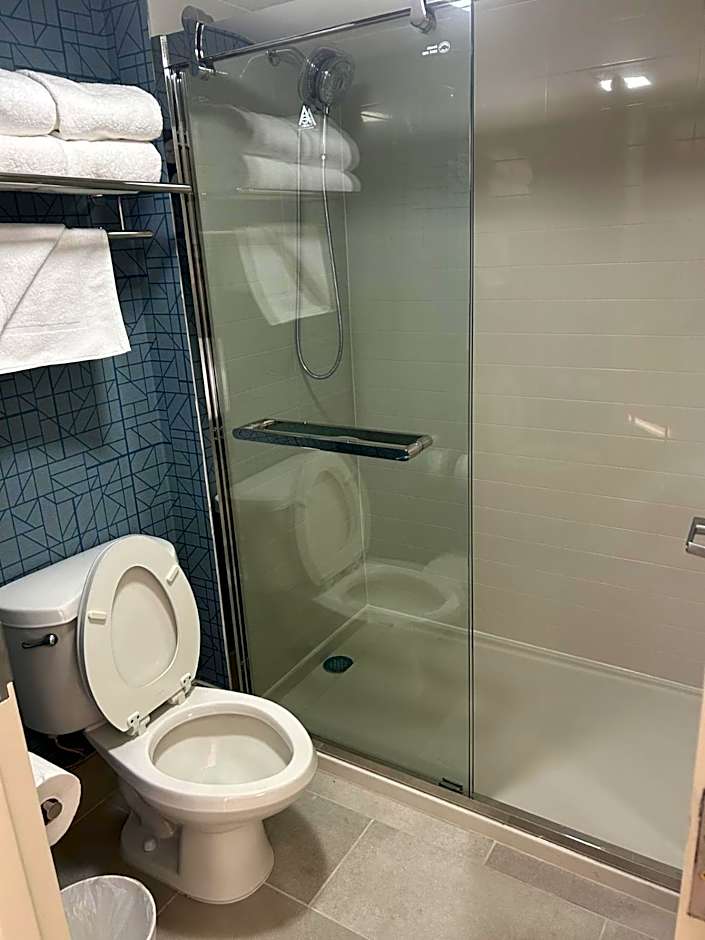 Tulsa South Medical Hotel & Suites