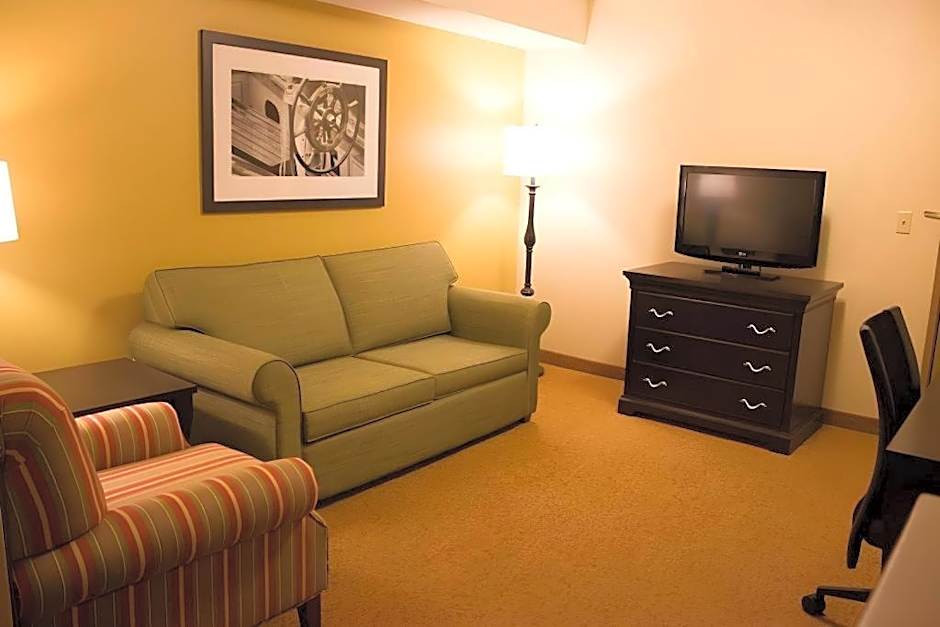 Country Inn & Suites by Radisson, Dundee, MI