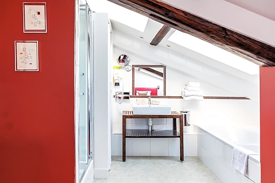 Porte De Versailles Hotel