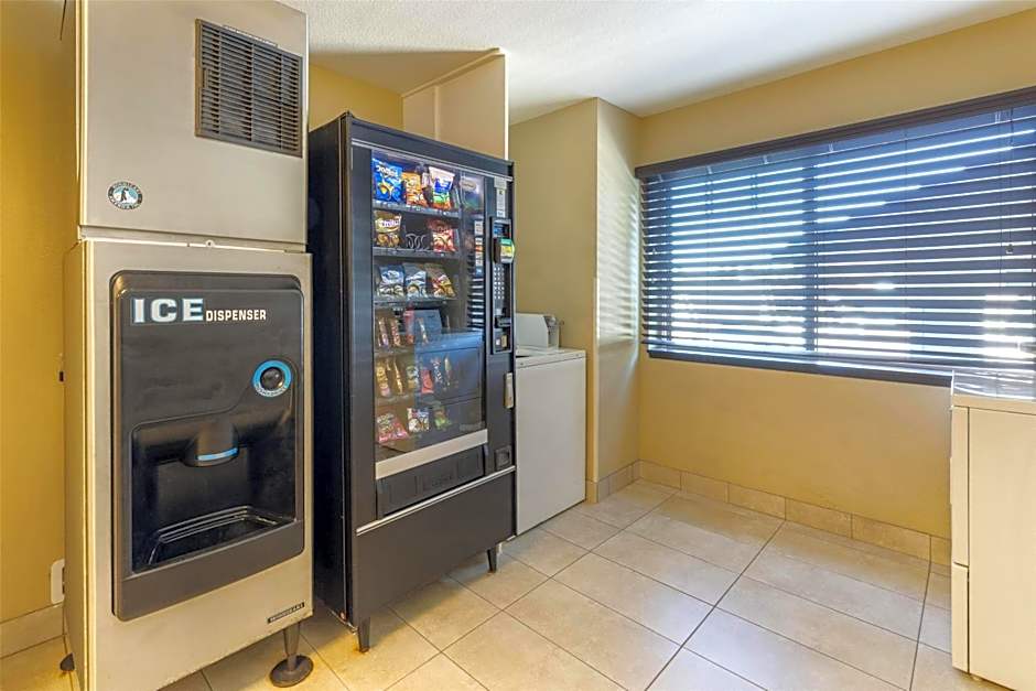 Best Western Long Beach Inn