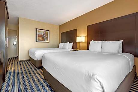 Queen Room with Two Queen Beds (2nd Floor)