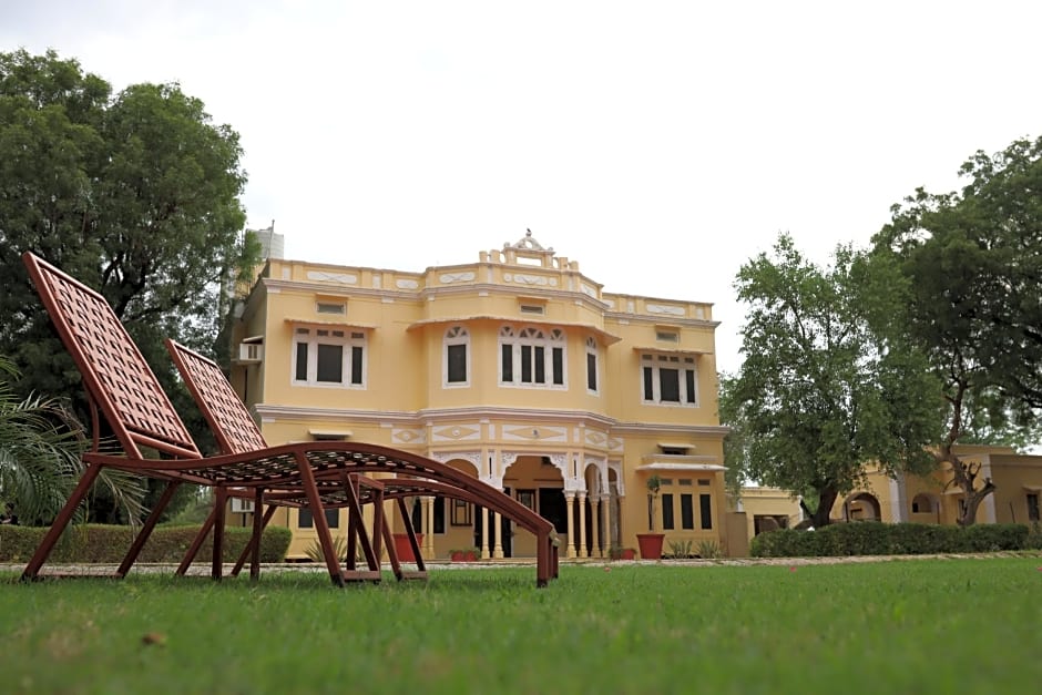 Roop Niwas Kothi Hotel