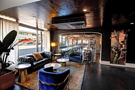 H Hotel