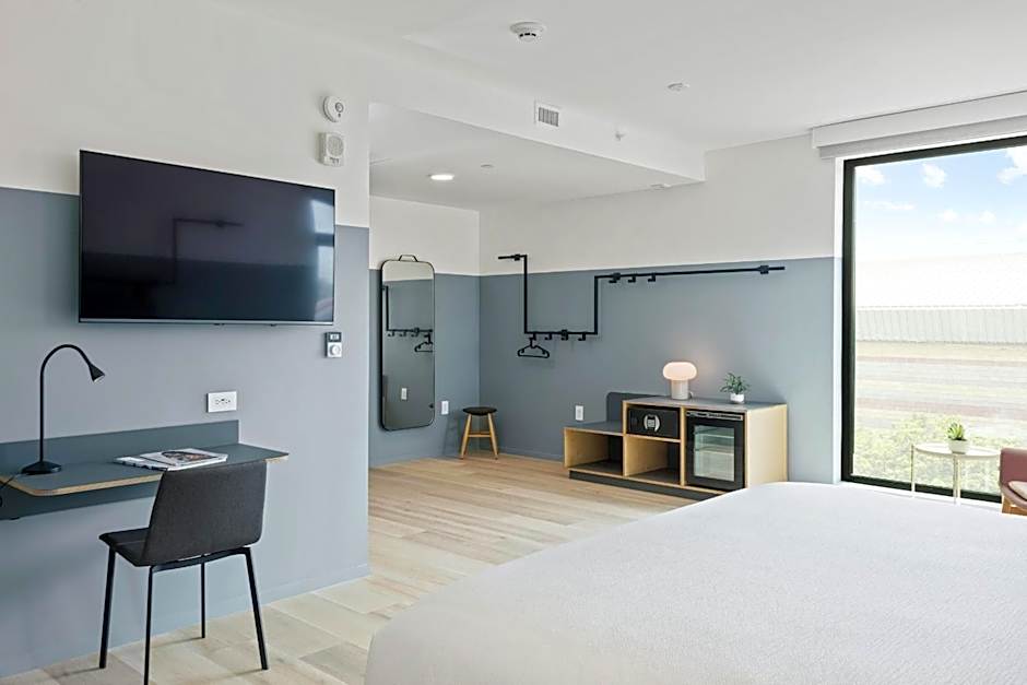 The Metric - Los Angeles Downtown