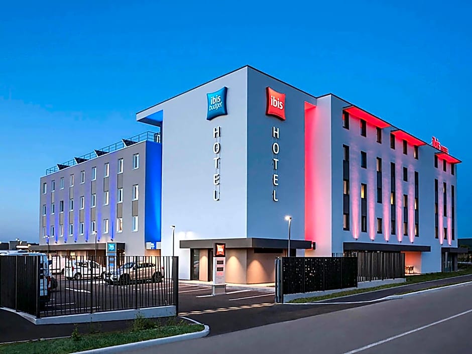 ibis Sens