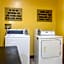 Econo Lodge Inn & Suites Gulfport