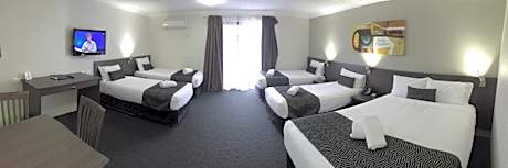 Executive Family Room