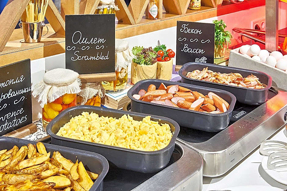 Park Inn by Radisson Kyiv Troyitska