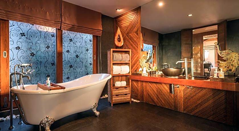 Tango Luxe Beach Villa, Koh Samui